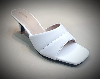 Elegant White Heeled Mule Sandal